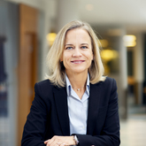 004_210921_EVA GLUCKMANN.jpg